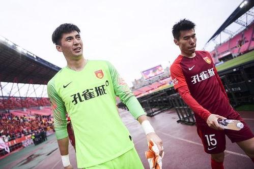 崔鹏爆料耿晓峰视频播放,真相背后引热议”