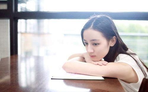 热巴化妆师爆料视频,明星化妆背后的秘密