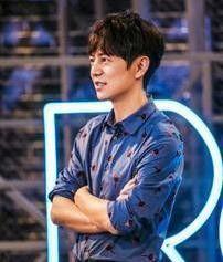 何炅爆料娱乐圈公司,娱乐圈公司内幕大揭秘