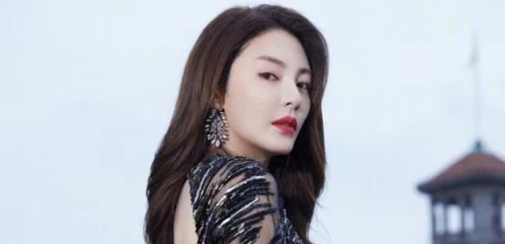 爆料娱乐圈丁程鑫,娱乐圈爆料背后的真相与争议