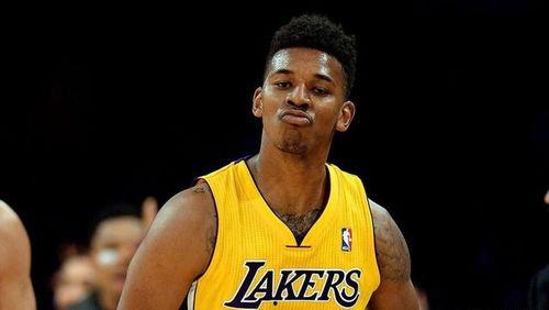 尼克杨被队友爆料视频,真相背后引热议