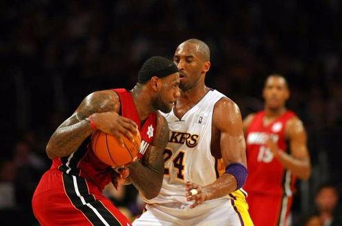 爆料科比詹姆斯单挑视频,巅峰对决，谁将称霸篮坛？