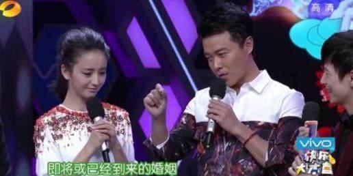 快乐大本营情侣爆料视频,甜蜜瞬间曝光，揭秘明星爱情故事