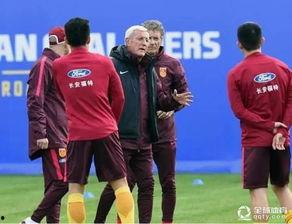 国脚于汉超最新爆料,国脚生涯幕后故事与心路历程